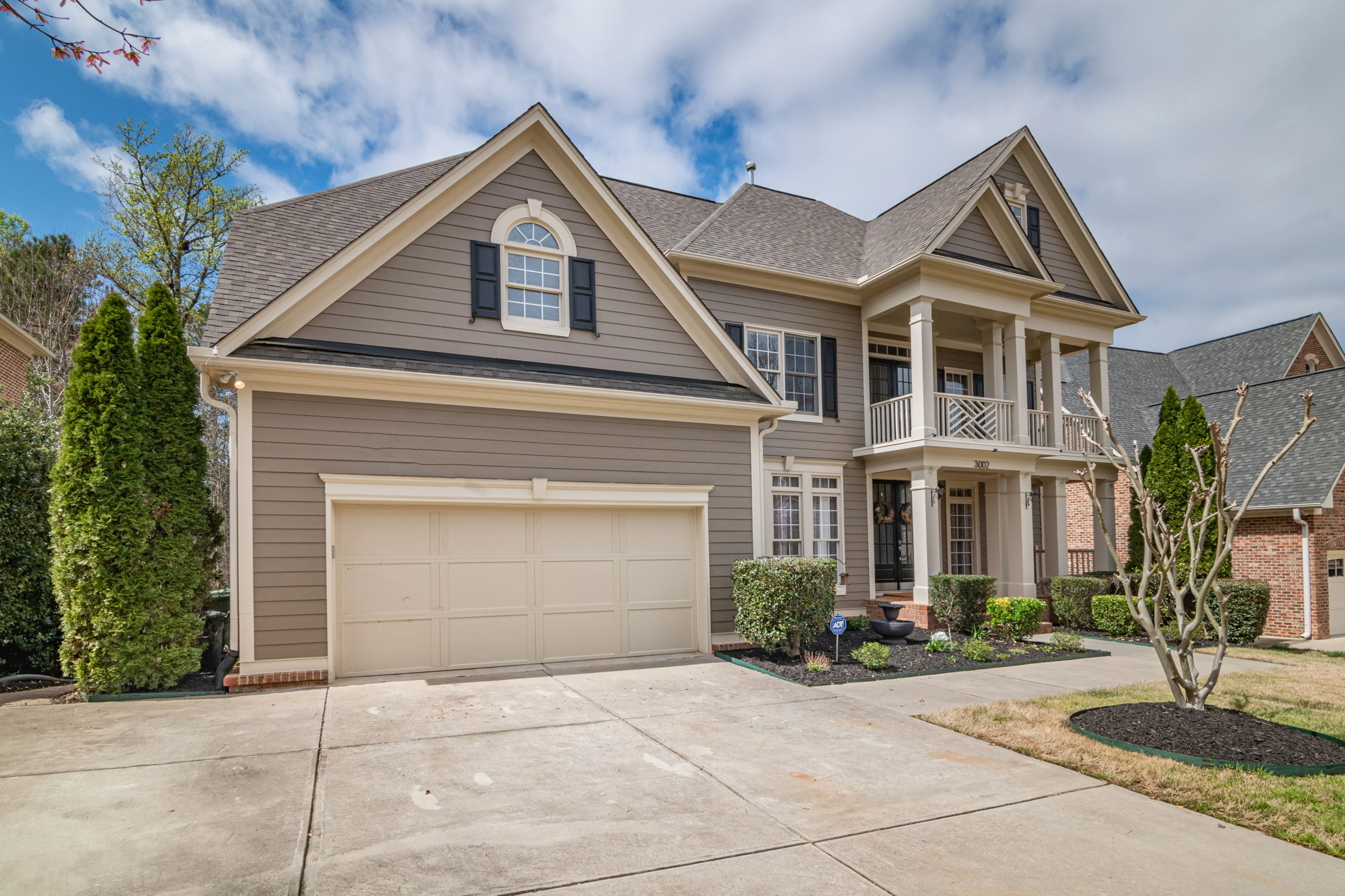 Residential garage door in Port Orchard